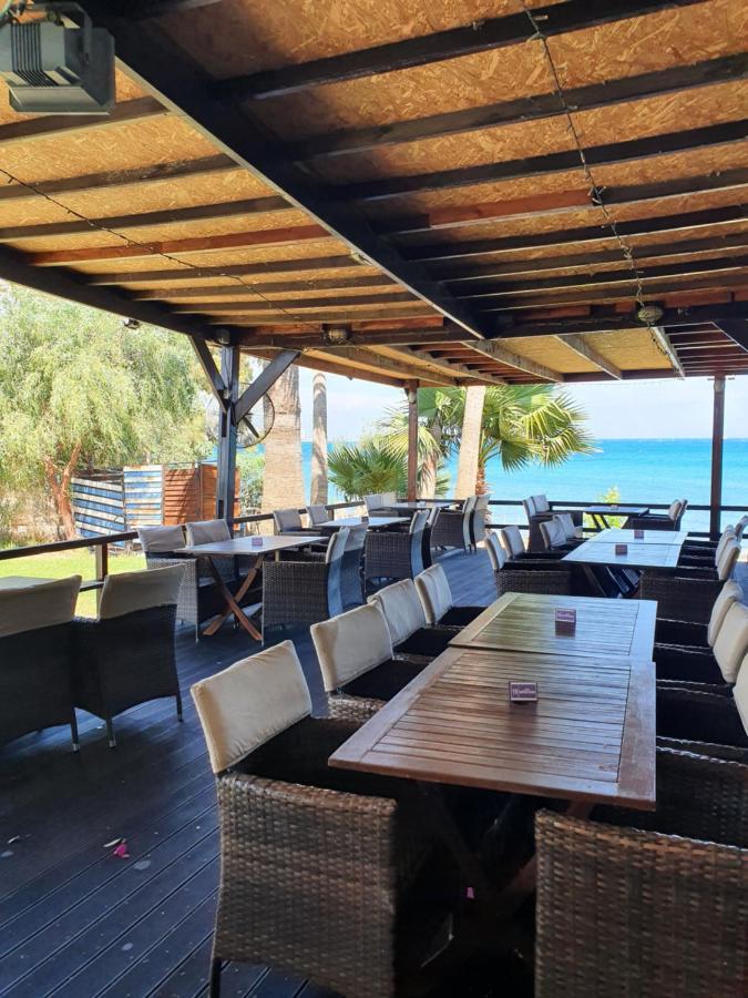 חוף גוברנור Andreas & Melanie Beach Hotel מראה חיצוני תמונה