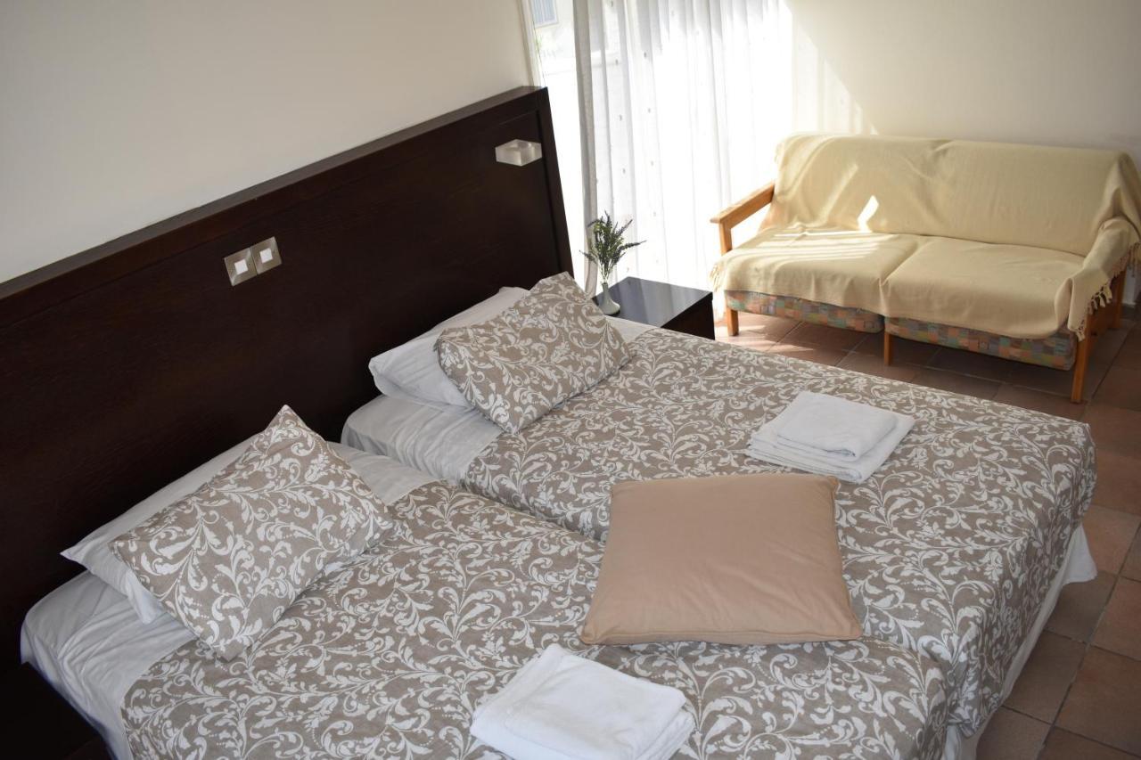 חוף גוברנור Andreas & Melanie Beach Hotel מראה חיצוני תמונה